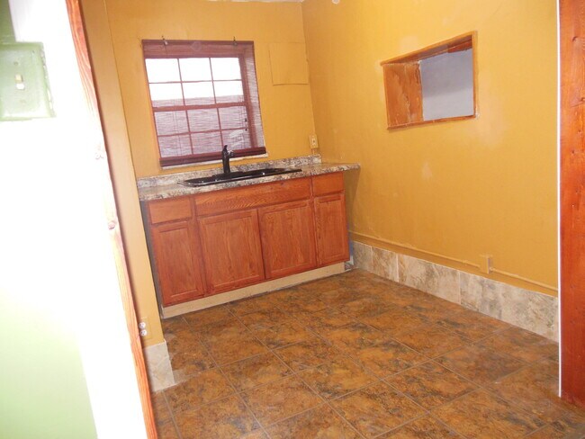Kitchen - 823 S 2nd St