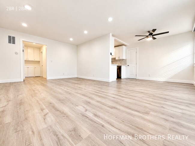 Building Photo - 5311 Hermitage Ave