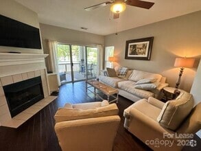Building Photo - 7843 Village Harbor Dr