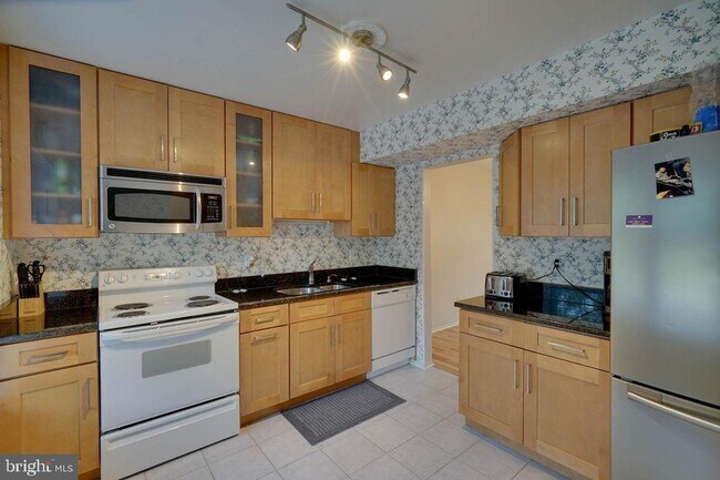 Foto del edificio - 5005 Red Haven Dr