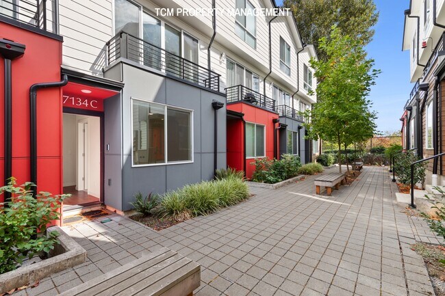 Foto del edificio - 7134C Beacon Ave S