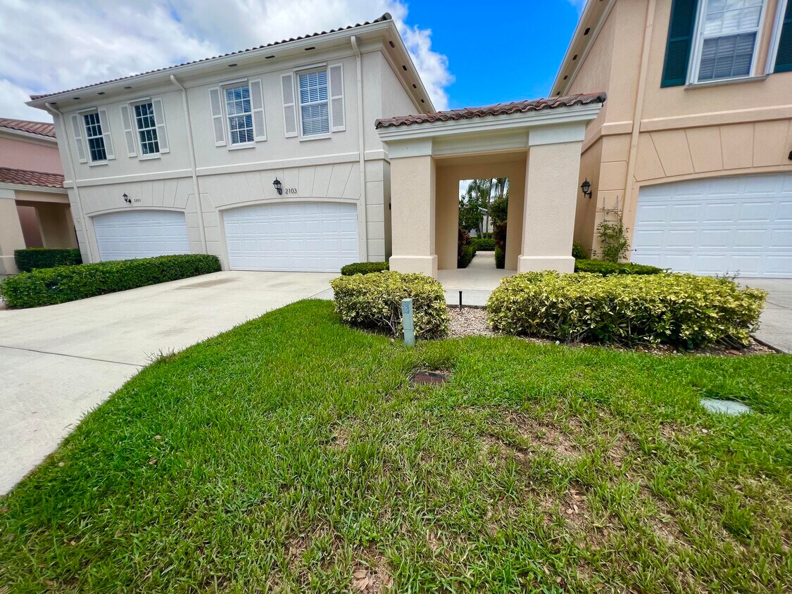 Foto principal - 2103 Tarpon Lake Way
