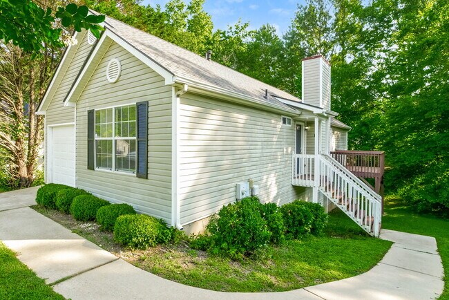 Foto del edificio - 1214 Foxwood Dr