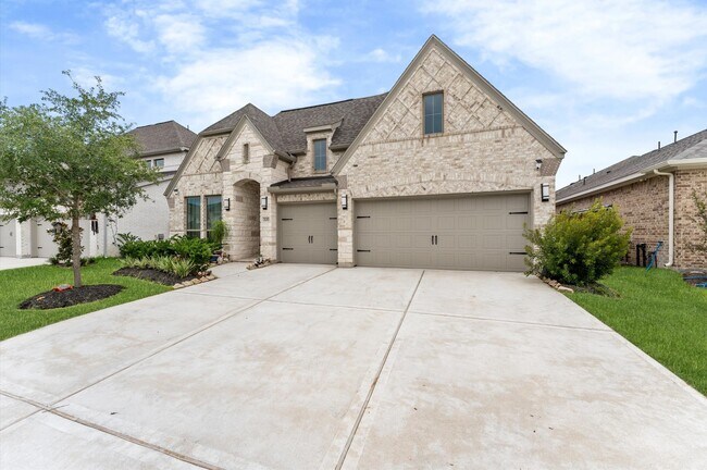 Foto del edificio - 21215 Palm Arbor Dr