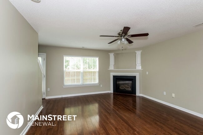 Building Photo - 126 Hampshire Dr