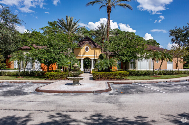 Building Photo - Crest At Waterford Lakes