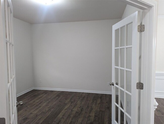 Foto del edificio - 116 Gray Willow St