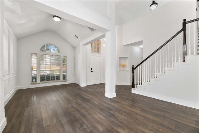 Building Photo - 804 Wooded Creek Ln