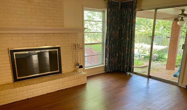 Building Photo - 212 Pimlico Pl