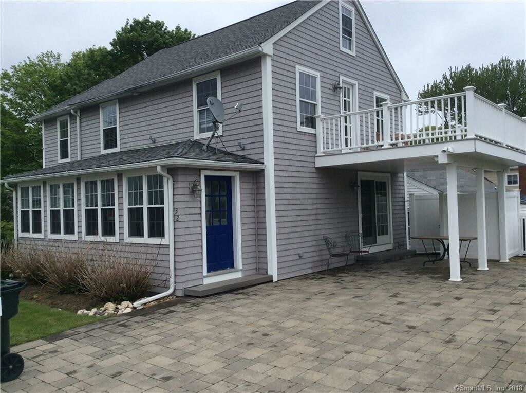 Primary Photo - 32 Town Beach Rd