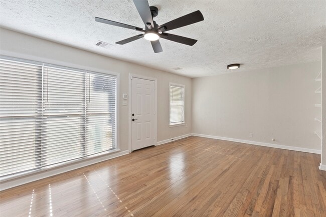 Building Photo - 3811 Luca St