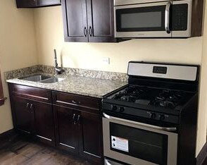 Foto principal - 4404 W Wellington Ave