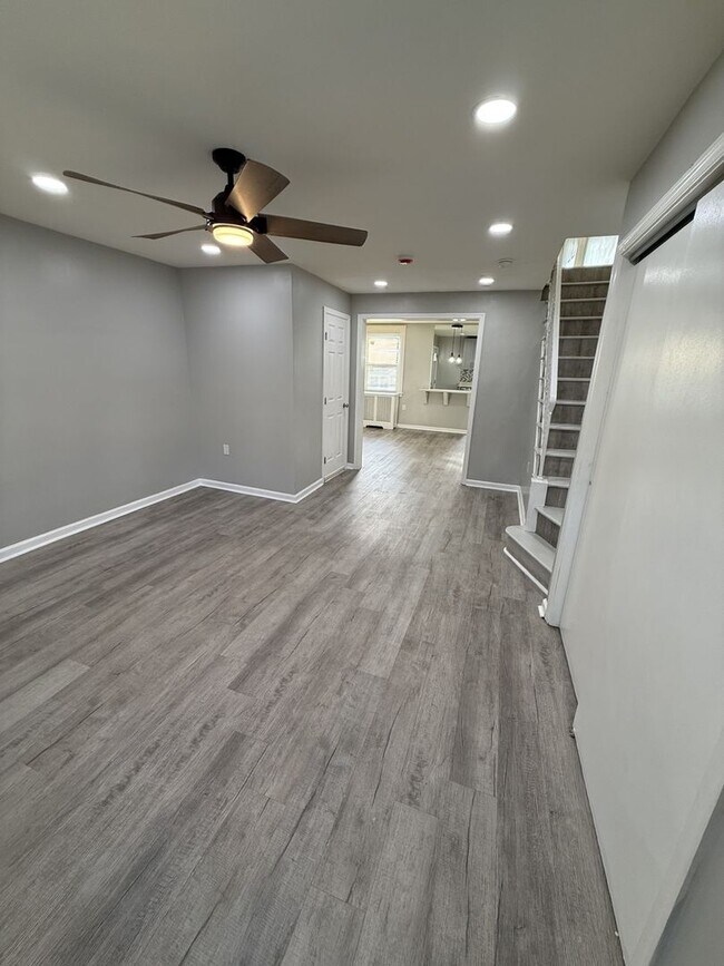 Foto del edificio - Beautiful 3 Bedroom Home – Updated & Move In Ready