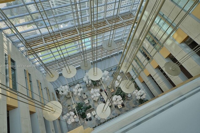 Building Photo - 1395 Brickell Ave