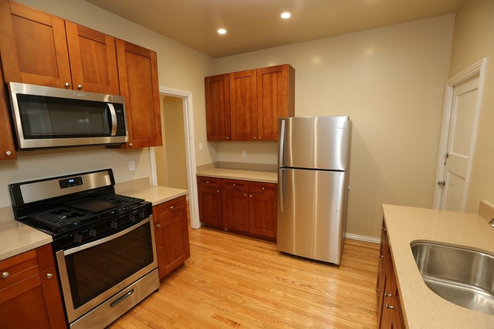 Primary Photo - 1701 North Point 101
