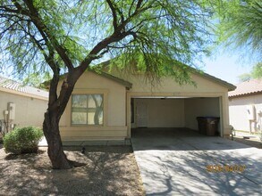 Building Photo - 4079 E Mica Rd