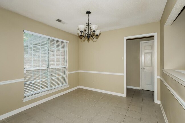 Foto del edificio - 4027 Gouverneur St