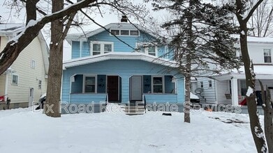 Building Photo - 337-339 Knecht Dr