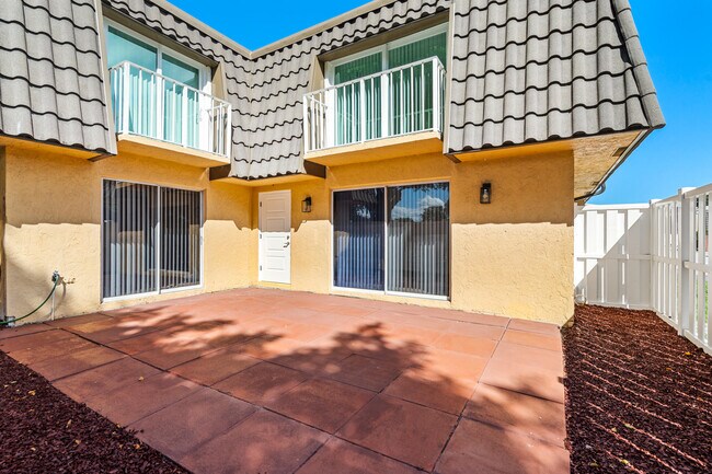 Foto del edificio - 22188 Boca Rancho Dr