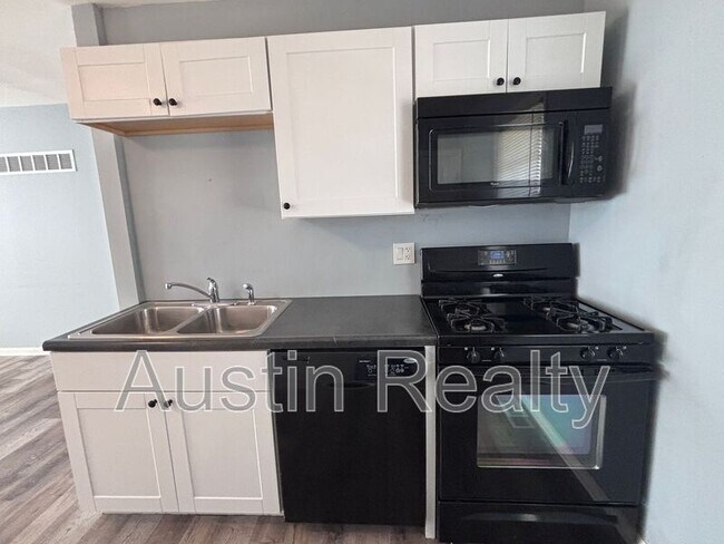 Foto del edificio - 26 Terry Dr