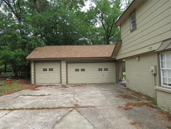 Building Photo - 665 Ravensworth Dr