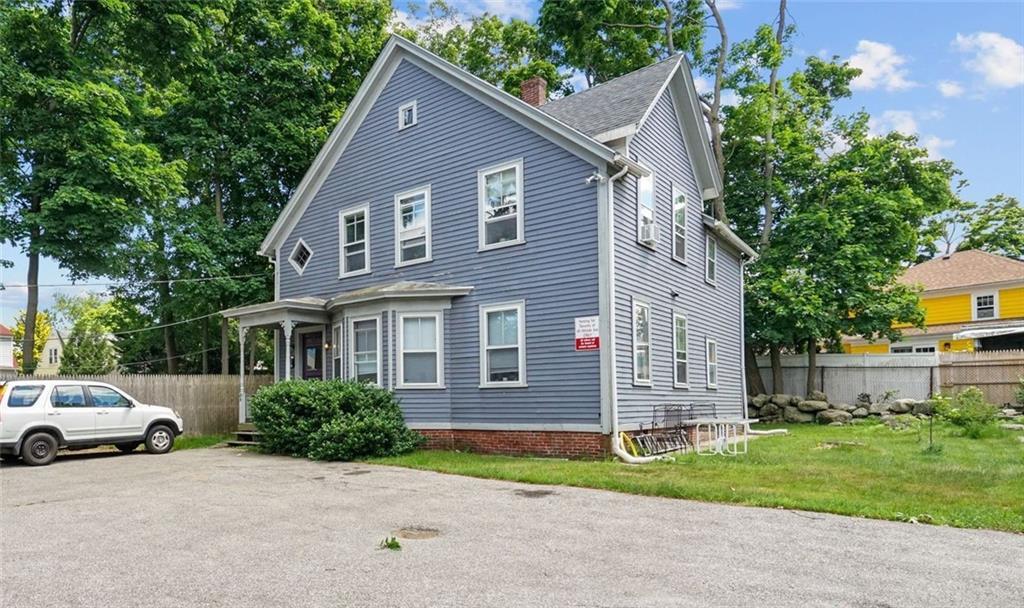 49 Hillside Ave, Providence, RI 02906 Room for Rent in Providence, RI