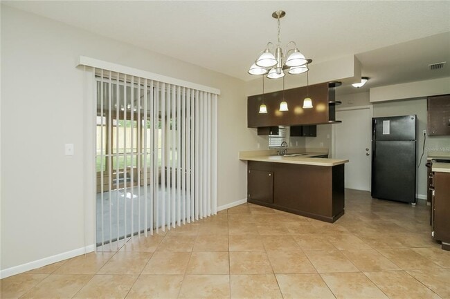 Building Photo - 124 Sunset Dr