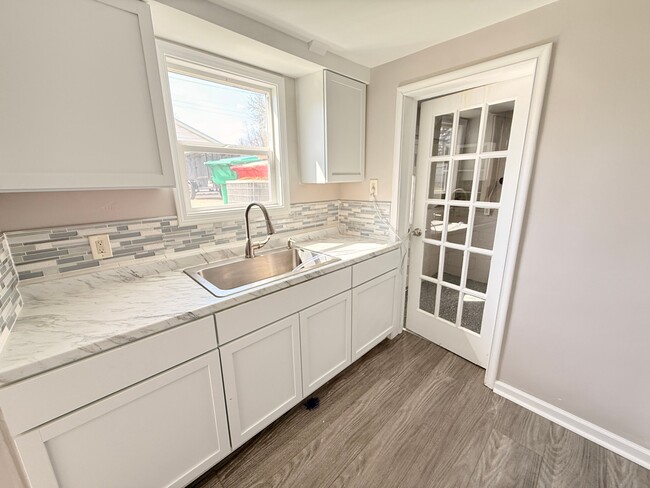 Building Photo - 22079 Rausch Ave