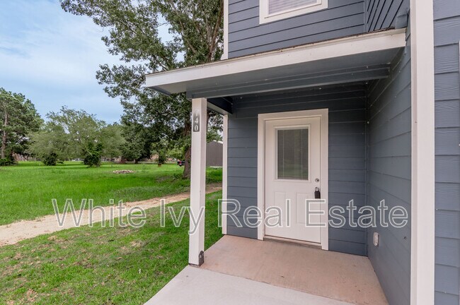 Foto del edificio - 140 Shady Oaks