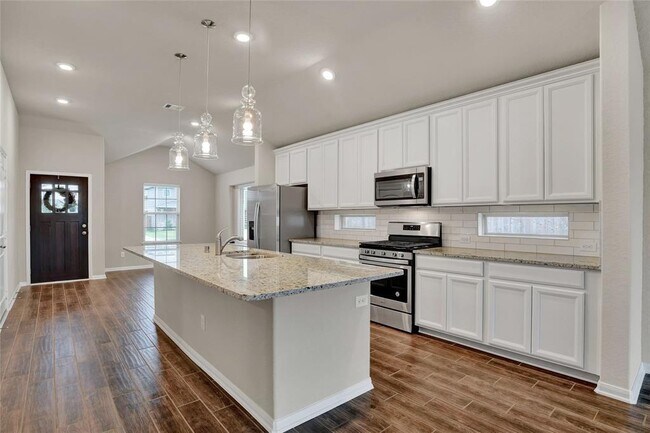Building Photo - 4235 Green Landing Dr