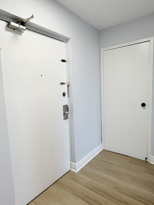 Photo du bâtiment - 1071 McDougall St