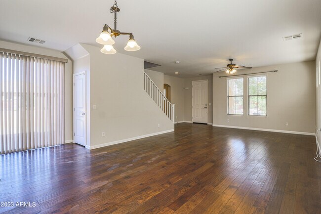 Foto del edificio - 15304 W Wethersfield Rd