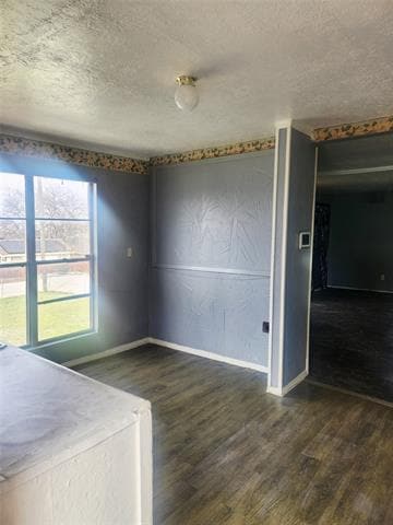 Building Photo - 2530 Camel Ct