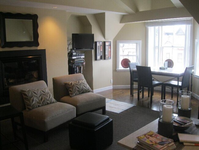 Foto del edificio - 252 Newbury St
