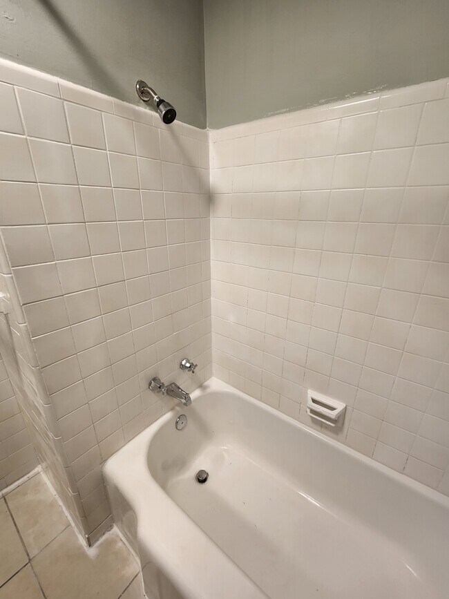 Foto del edificio - 238 E 7th St