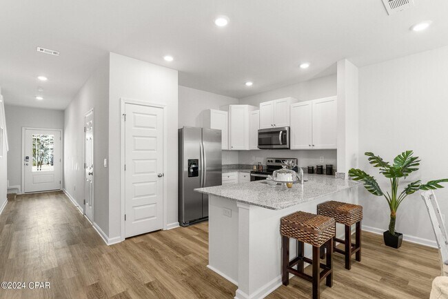 Building Photo - 1722 Jakes Dr