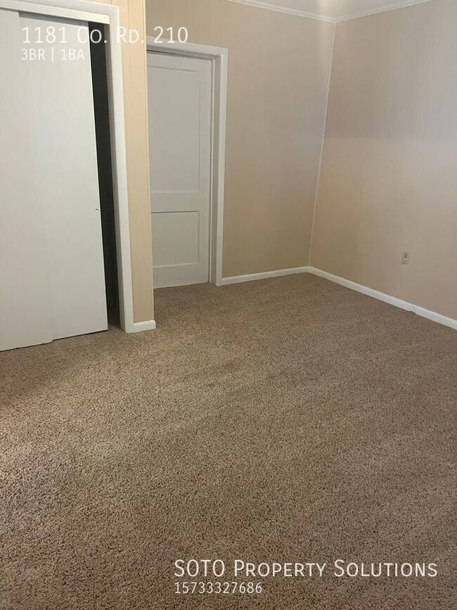 Foto del edificio - 3 BD / 1 BA