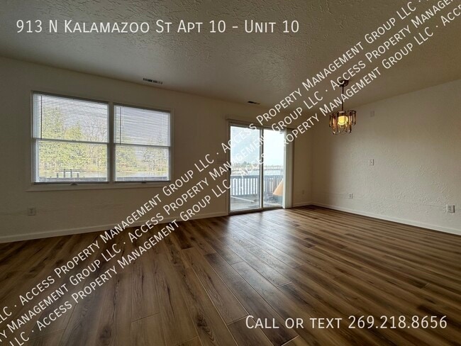 Building Photo - Beautifully remodeled 3 bed/1.5bath unit o...