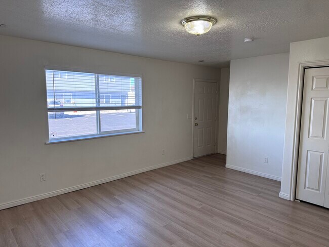 Foto del edificio - 2475 W 450 N