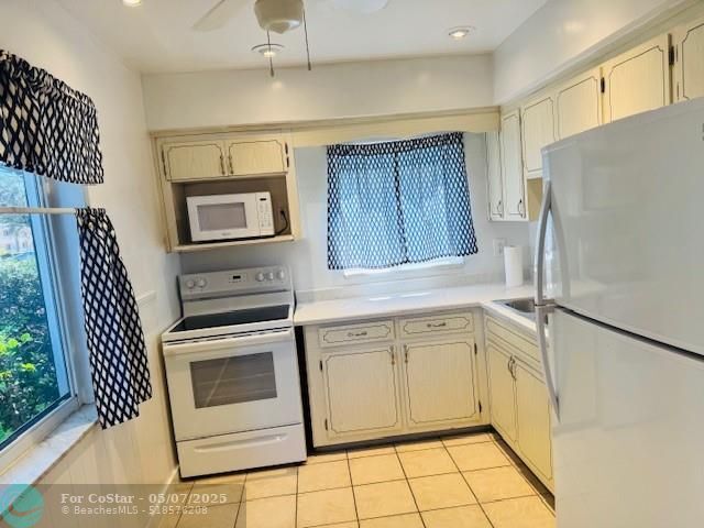 Foto del edificio - 1050 Atlantic Shores Blvd