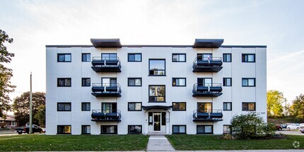 Building Photo - 100-120 Beck St