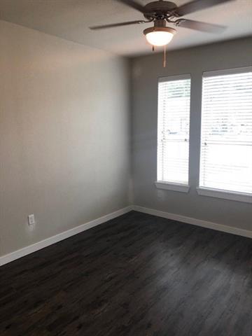 Foto del edificio - 2309 N Elm St