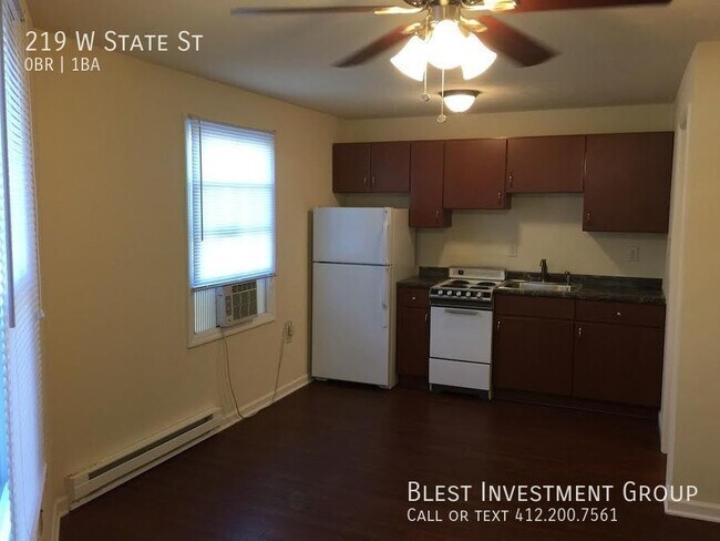 Building Photo - *****Very COZY STUDIO apartment for rent S...