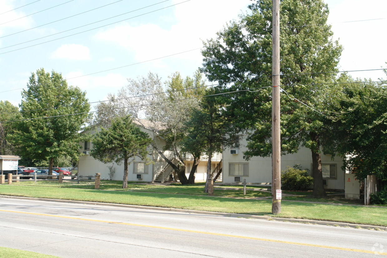 Foto del edificio - Bentley Square Apartments