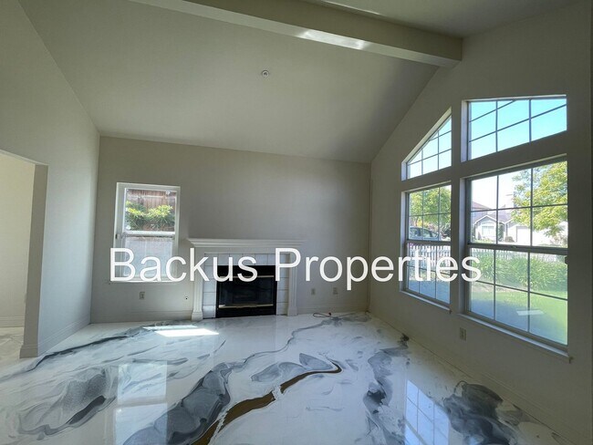 Foto del edificio - Wonderful four-bedroom Home