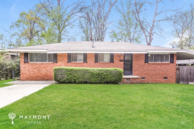 Building Photo - 319 Oak Ln