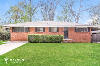 Building Photo - 319 Oak Ln