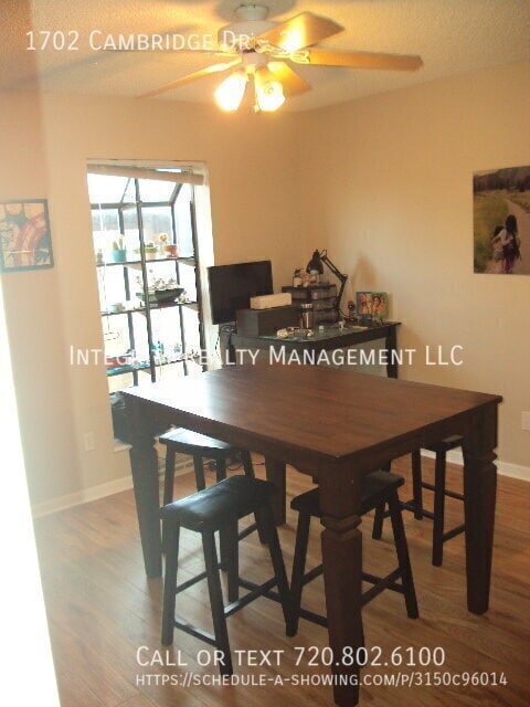 Building Photo - 1702 Cambridge Dr