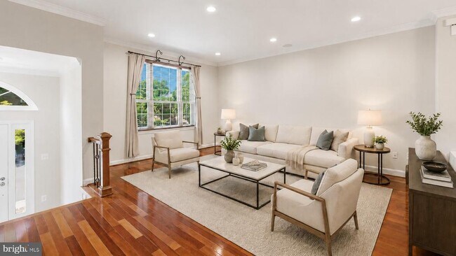 Foto del edificio - 1433 McLean Mews Ct
