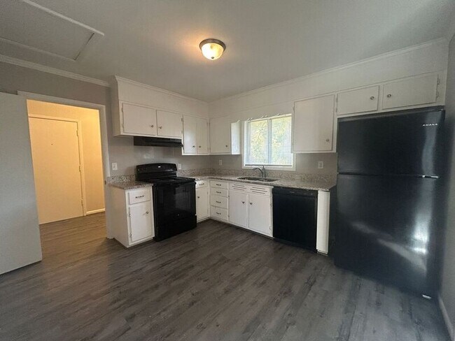 Foto del edificio - 1633 3rd Pl NW